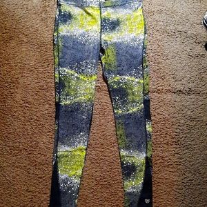 Women's 2 piece athletic outfit